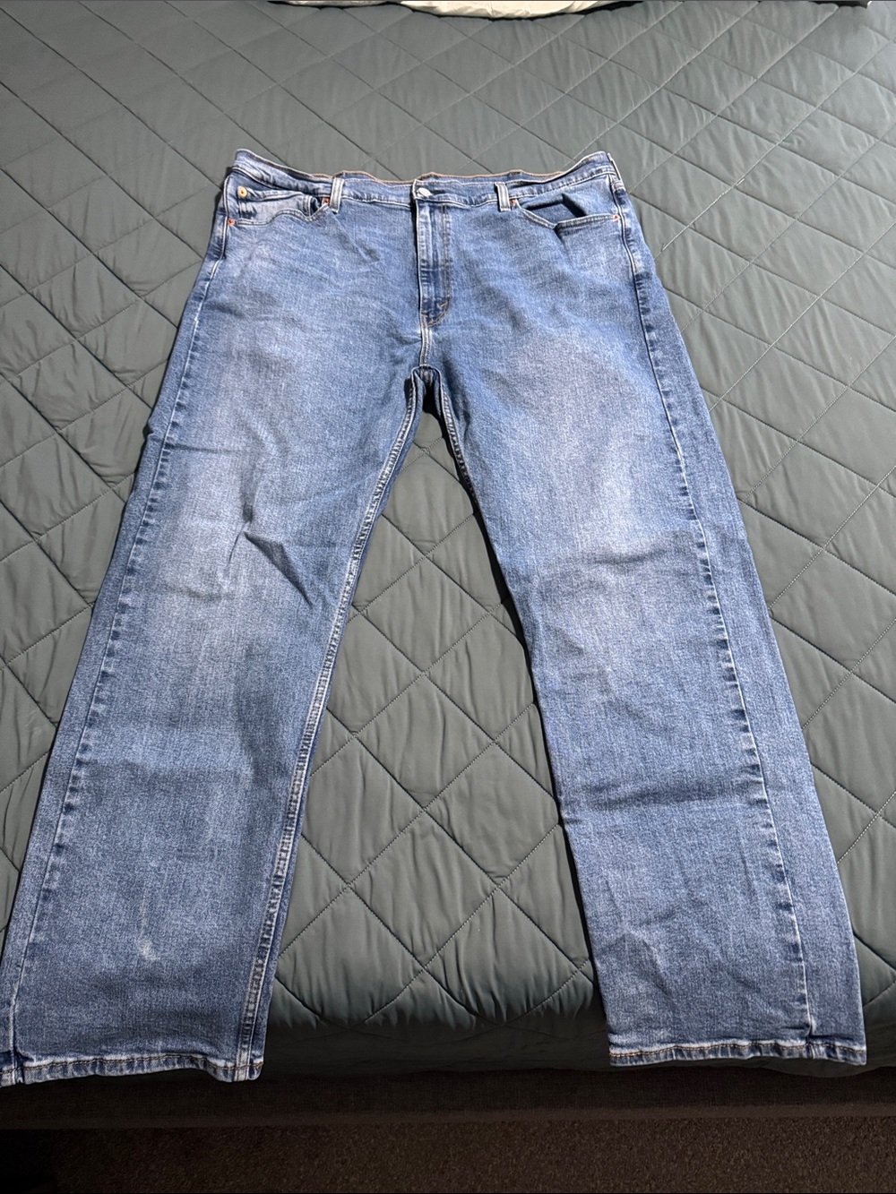 Levi's Relaxed Straight-Leg Jeans in Light Blue Wash